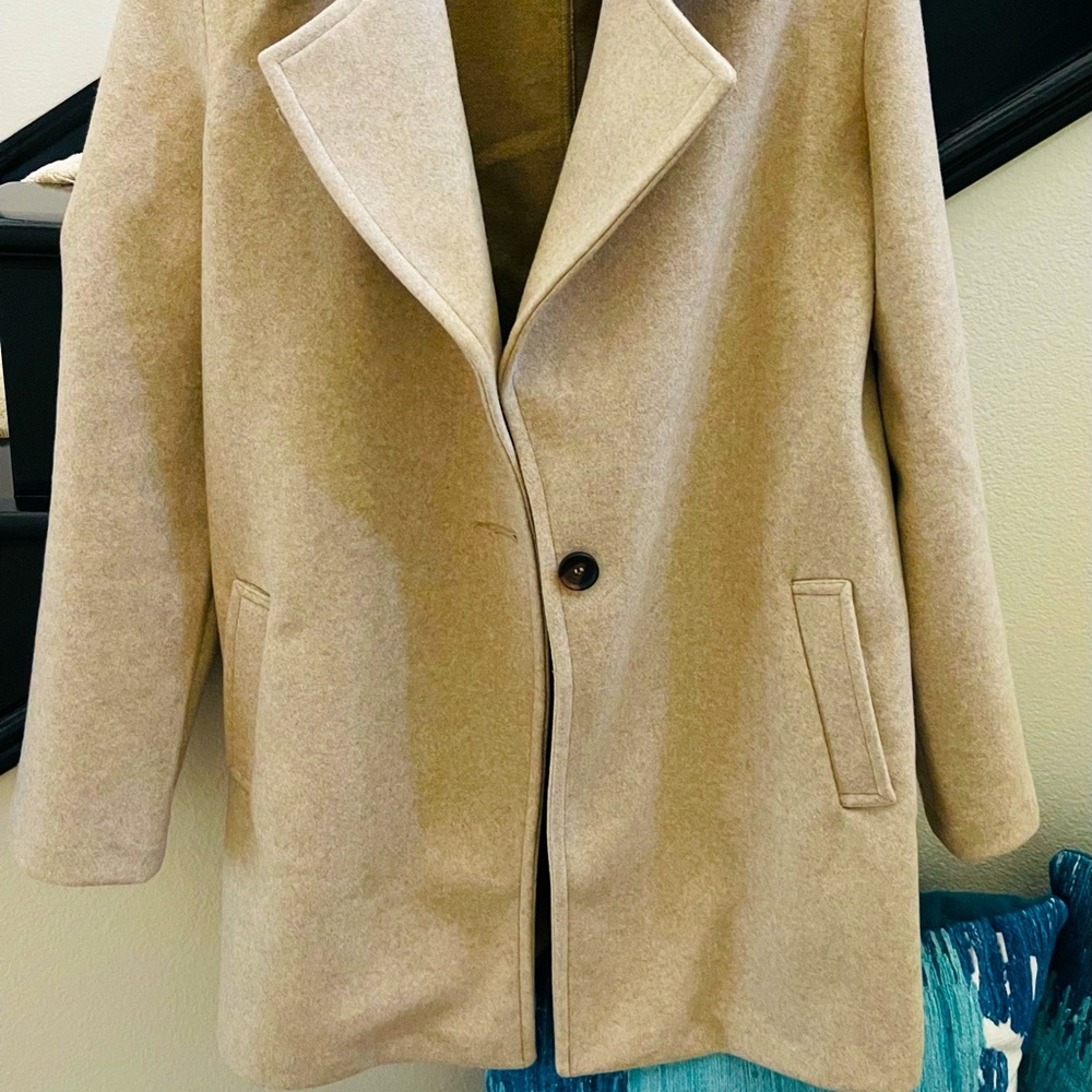 Women’s coat, L oatmeal color